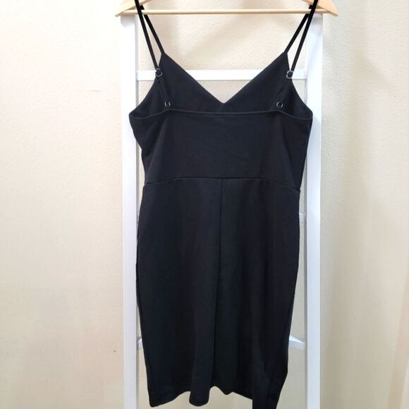 Classic Elegant Black Cocktail Mini Dress Sleeveless Spaghetti Straps Size S - Picture 3 of 6